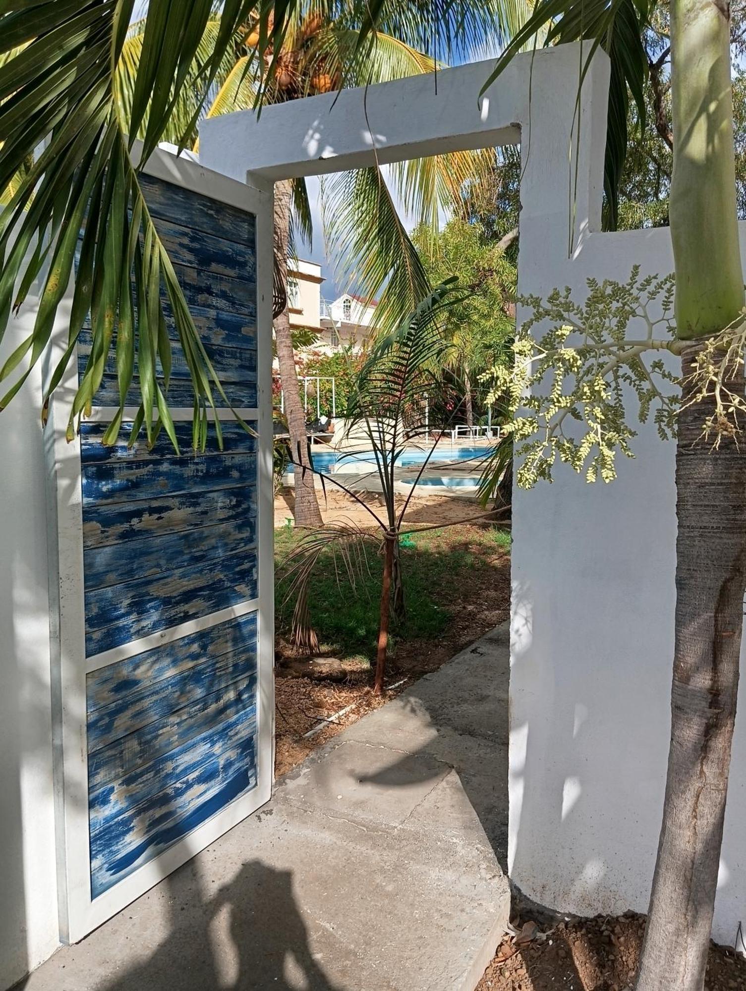 Exotica Sense Aparthotel Flic-en-Flacq Exteriör bild